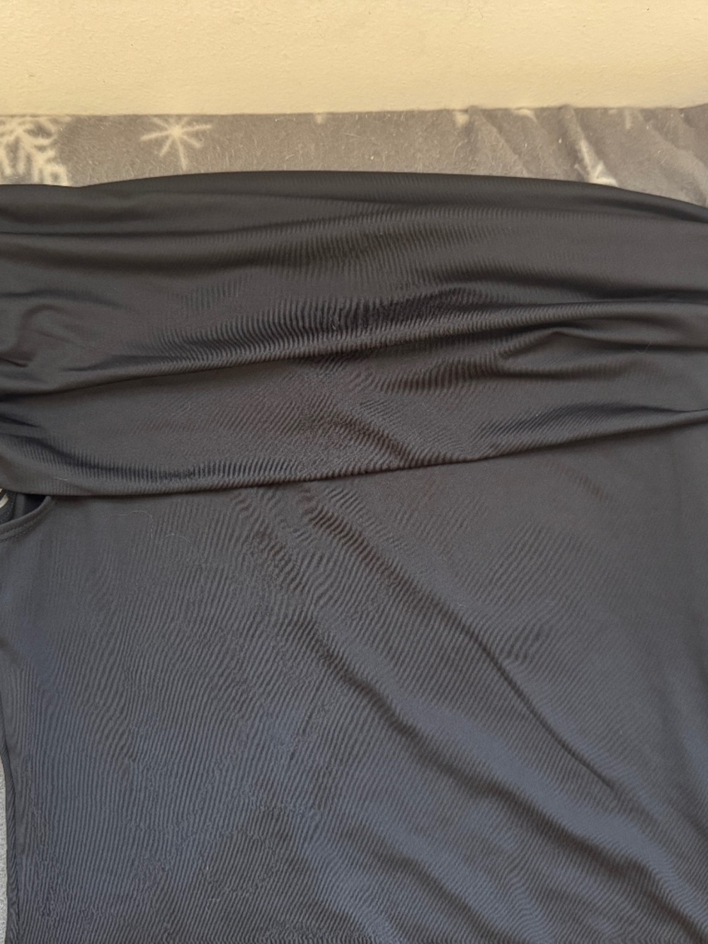 H&M off the shoulder black top sleeveless NWT LARGE